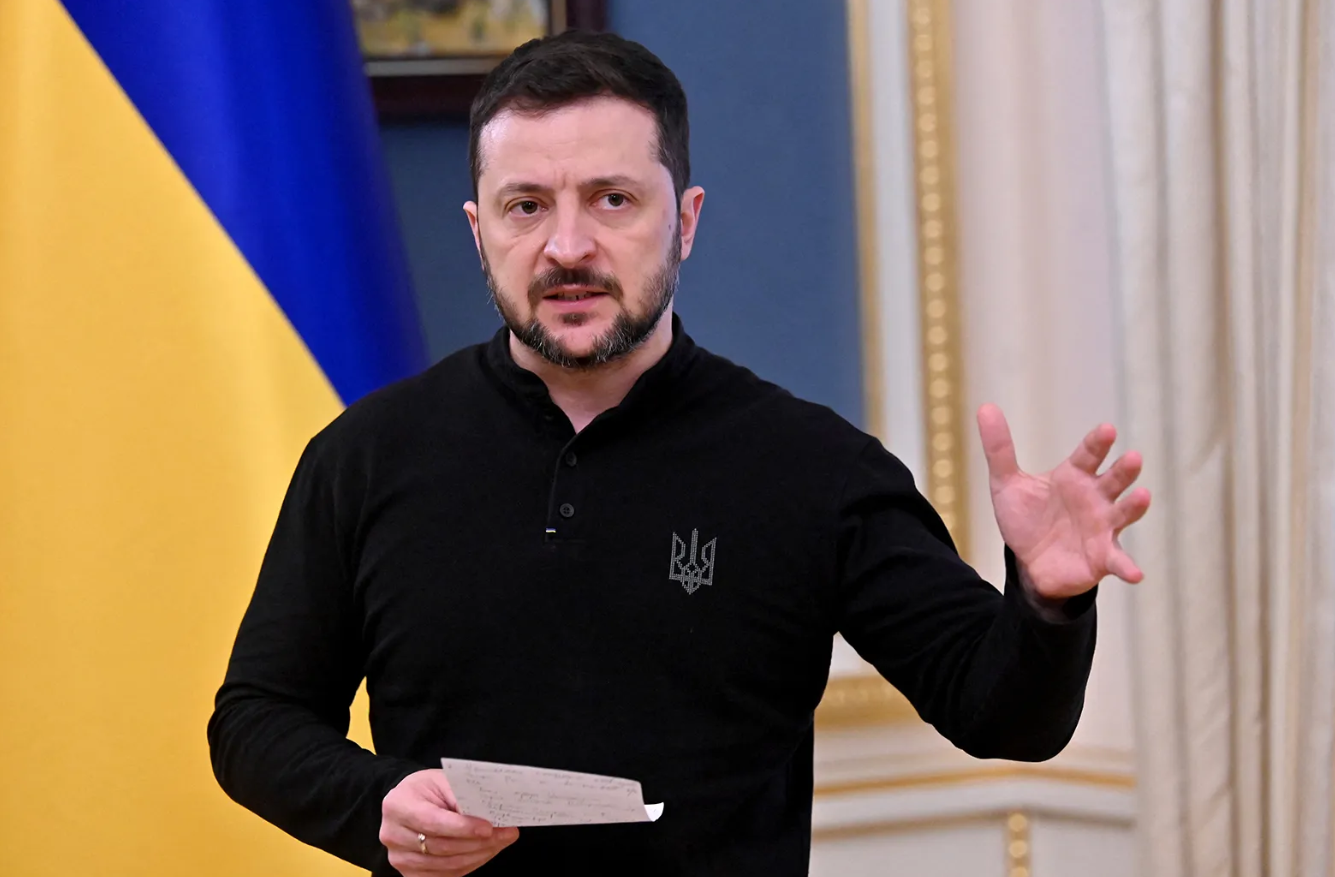 Zelensky meets pope, prepares revised plan on Russia war